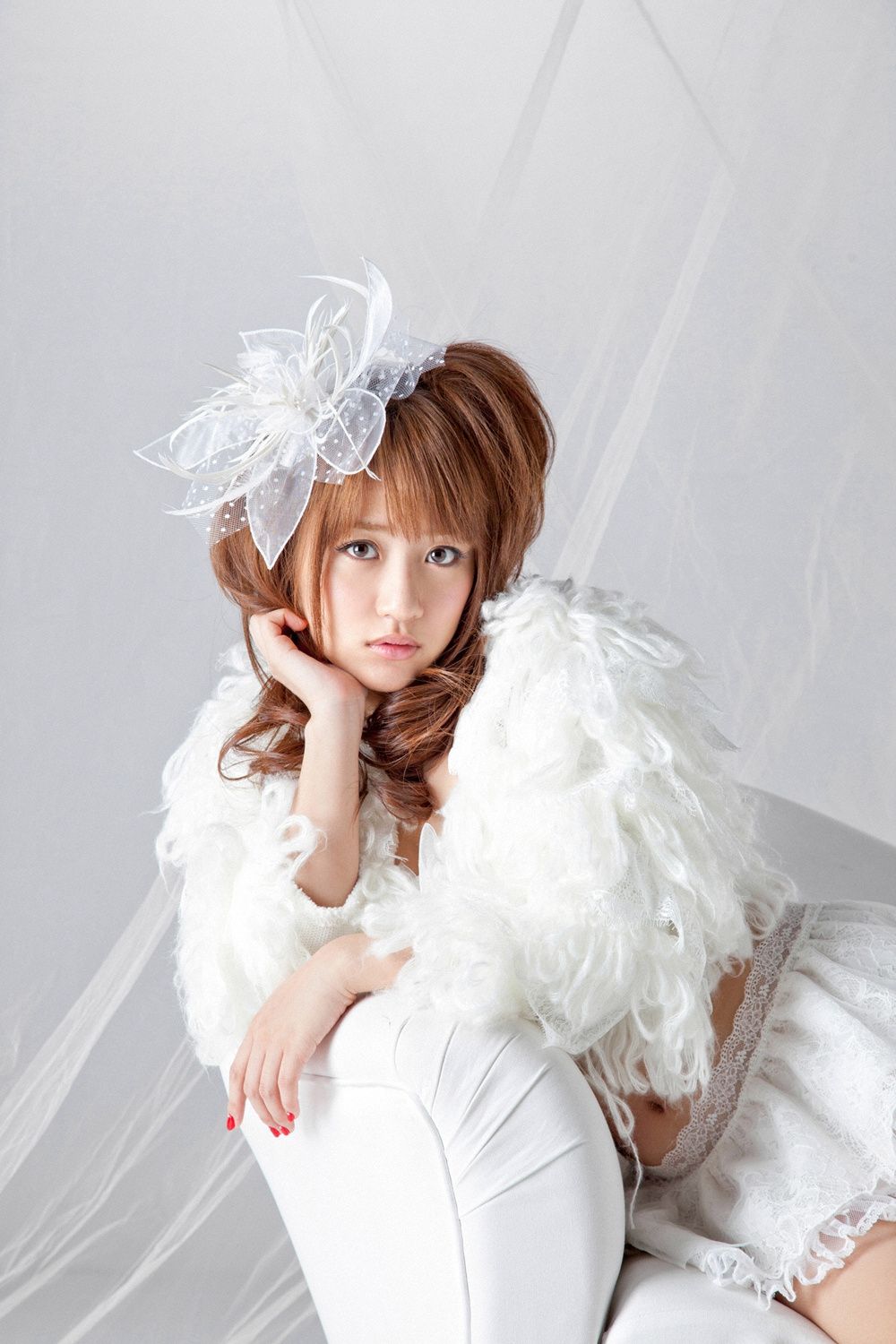 Minami Takahashi Page 3 No.f1718f