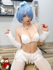 [COS phúc lợi] Douyu Anchor Little Witch Luna - Rem Wedding Dress
