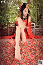 Model Kexin "The Best Costume Beauty with Silky Feet" Complete Works [丽柜LiGui] Photograph of Beautiful Legs and Jade Feet
